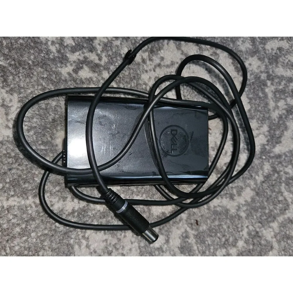 DELL AC/DC Power Adapter 65W 100-240V 19.5V model CN-03VT2F Barrel Connector